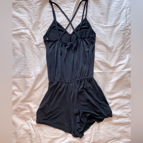 Women’s Size Small Black Black Spaghetti Strap Summer Romper - Picture 4 of 6